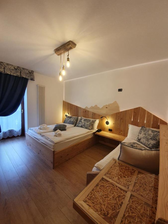 Hotel Pezzotti Pellizzano Eksteriør billede