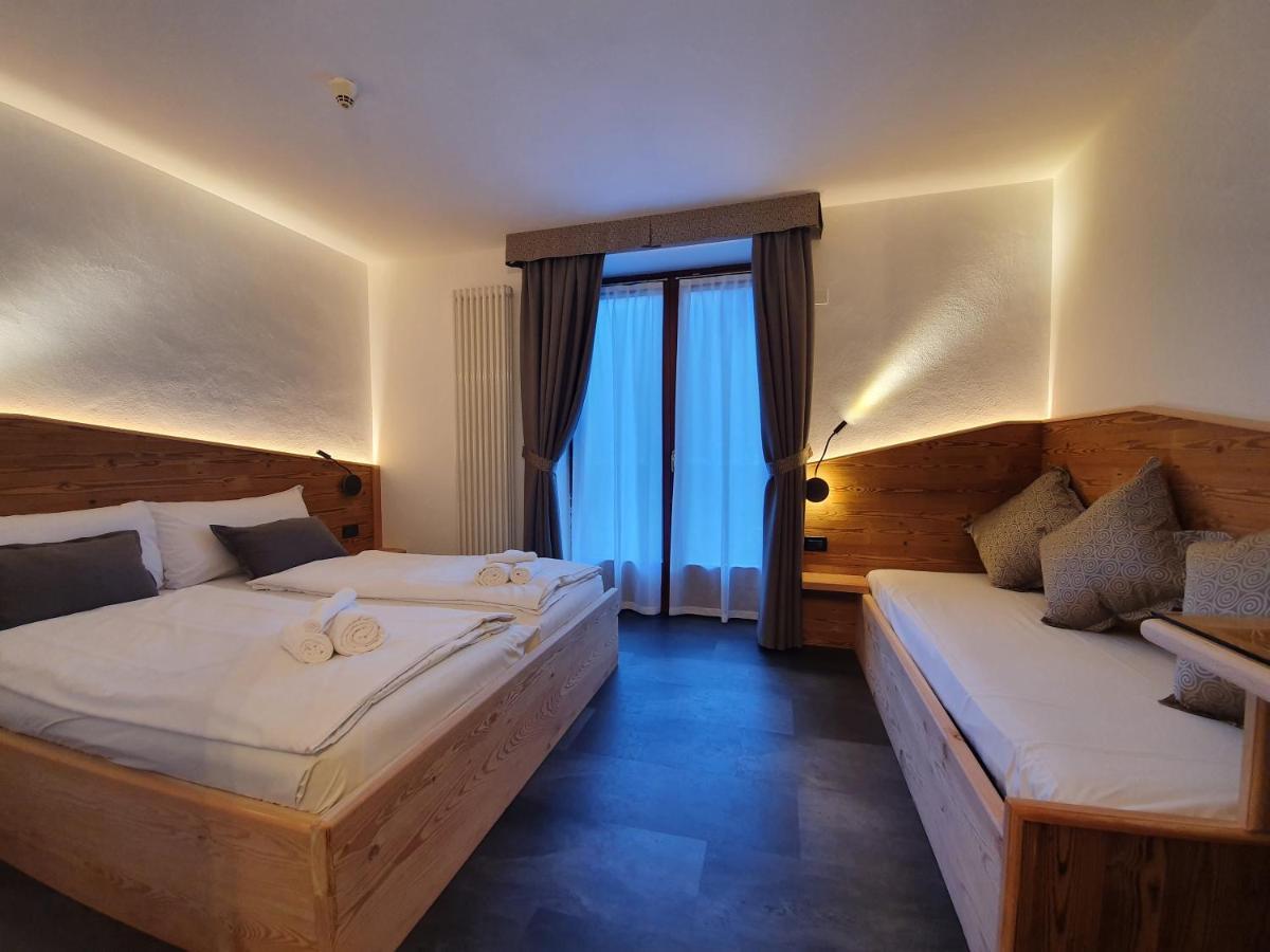 Hotel Pezzotti Pellizzano Eksteriør billede