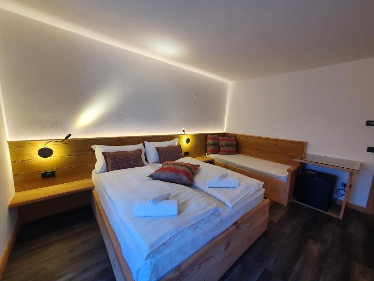 Hotel Pezzotti Pellizzano Eksteriør billede