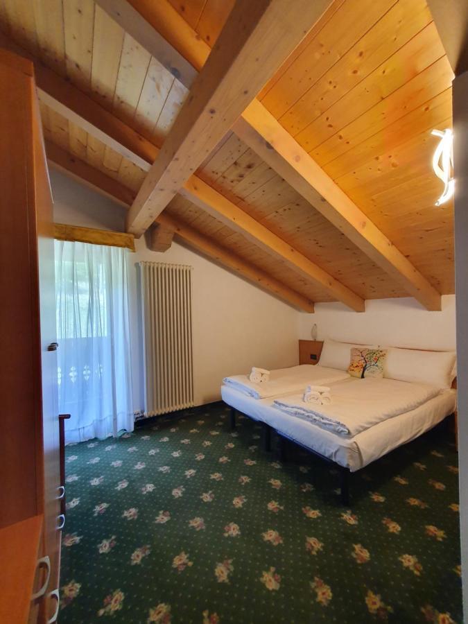 Hotel Pezzotti Pellizzano Eksteriør billede
