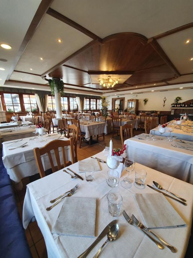 Hotel Pezzotti Pellizzano Eksteriør billede